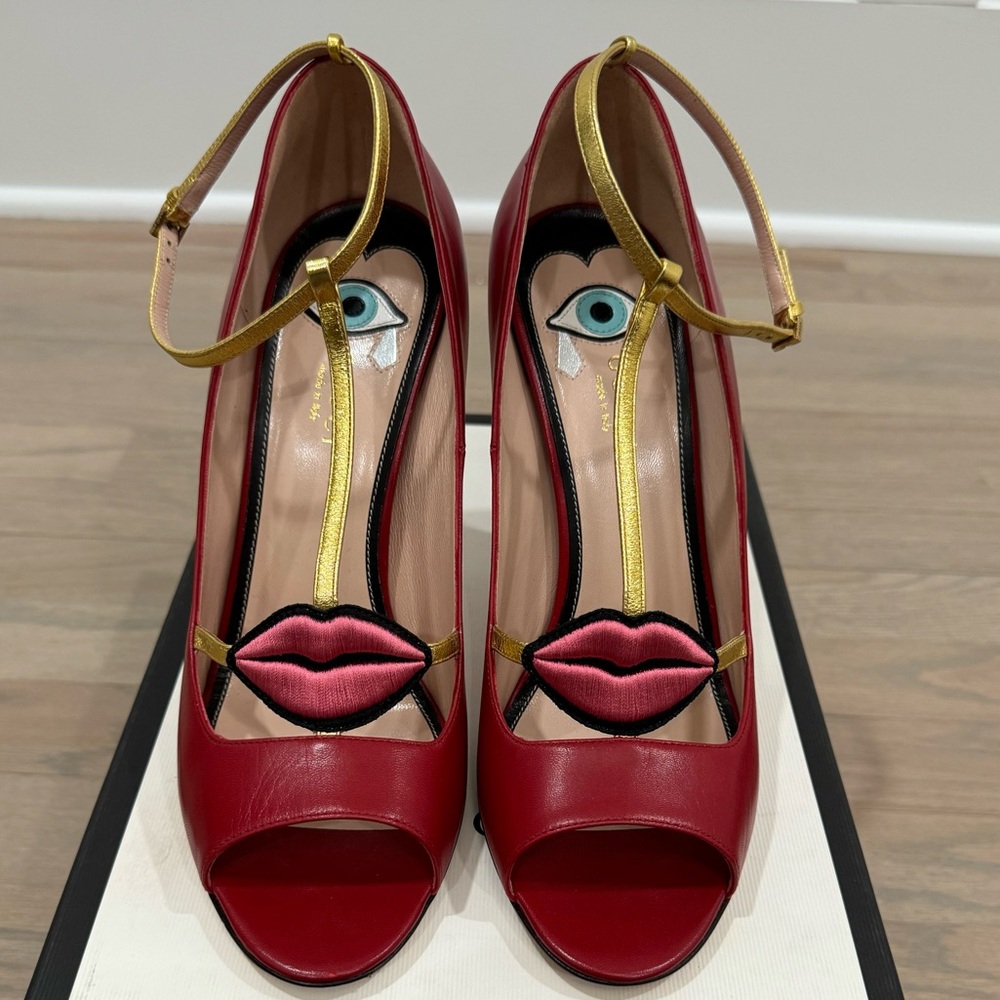 Gucci Red/Gold Molina Pump Size 41